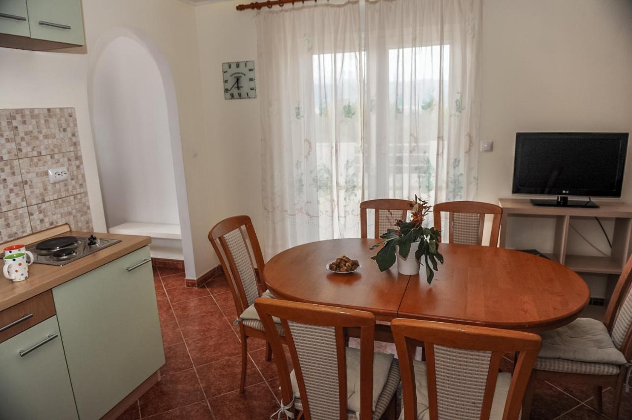 Apartments By The Sea Slatine, Ciovo - 15504 外观 照片