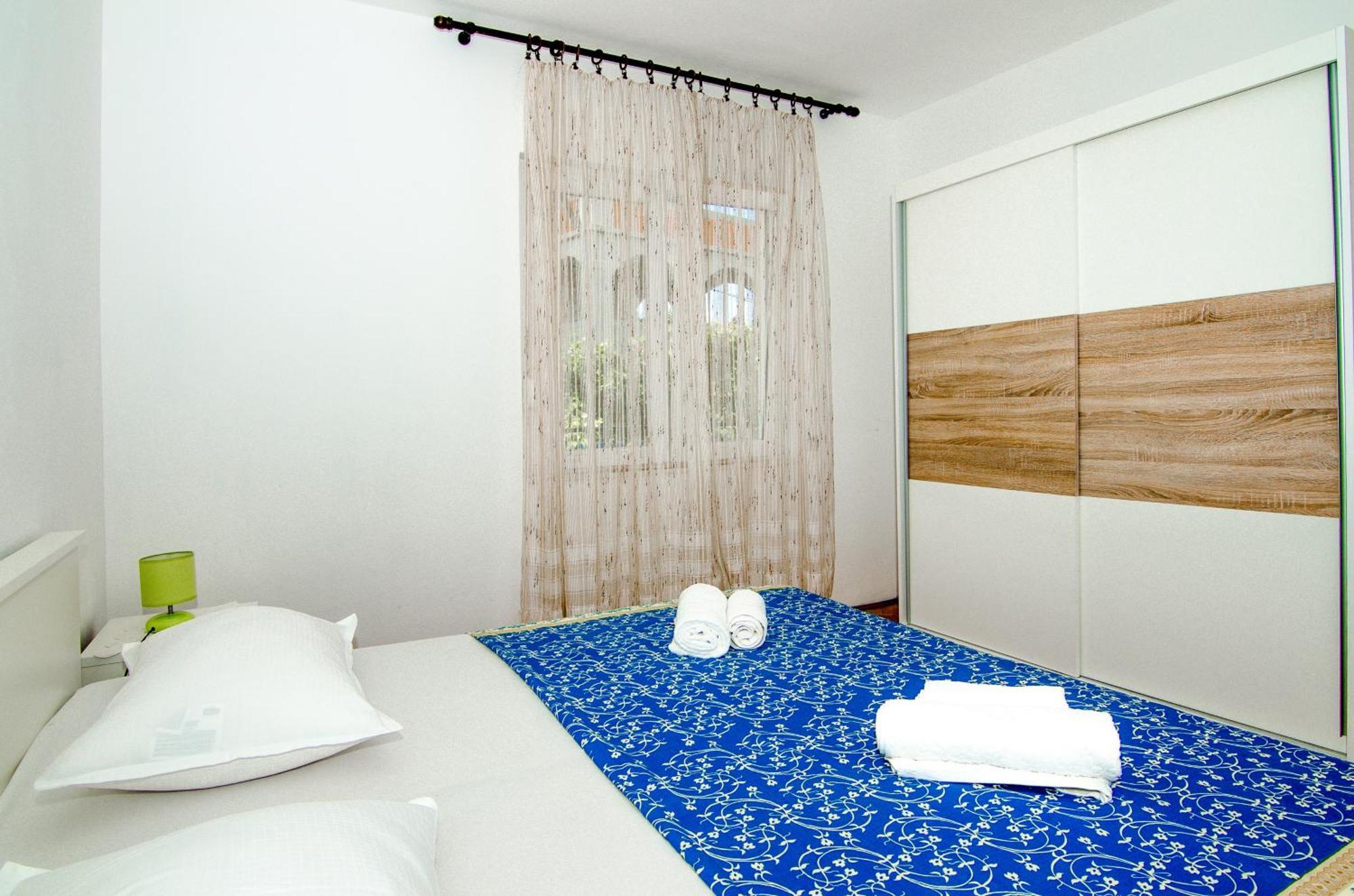 Apartments By The Sea Slatine, Ciovo - 15504 客房 照片